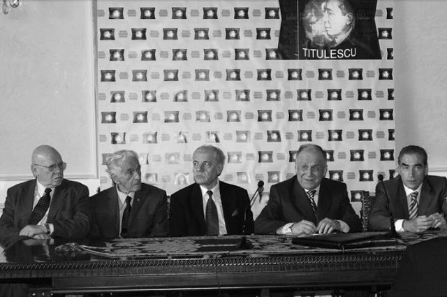 Razvan-Theodorescu-Sergiu-Nicolaescu-Dumitru-Mazilu-Ion-Iliescu-Petre-Roman-via-Ziaristi-Online