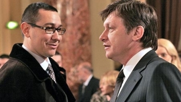 Victor_Ponta_si_Crin_Antonescu-3