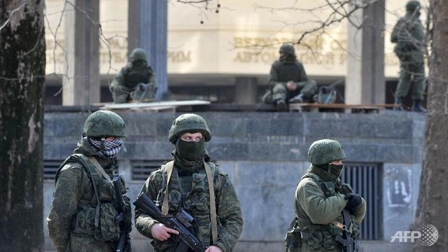 unidentified-armed-men